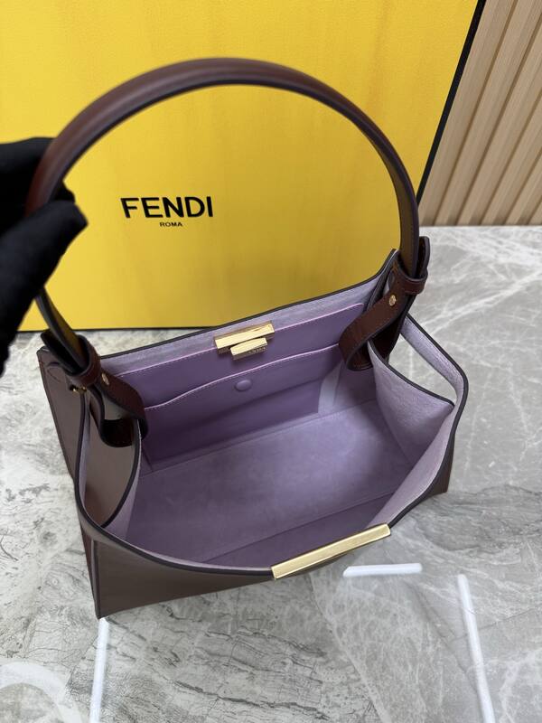 Fendi shoulder bag — 1:1 Replica