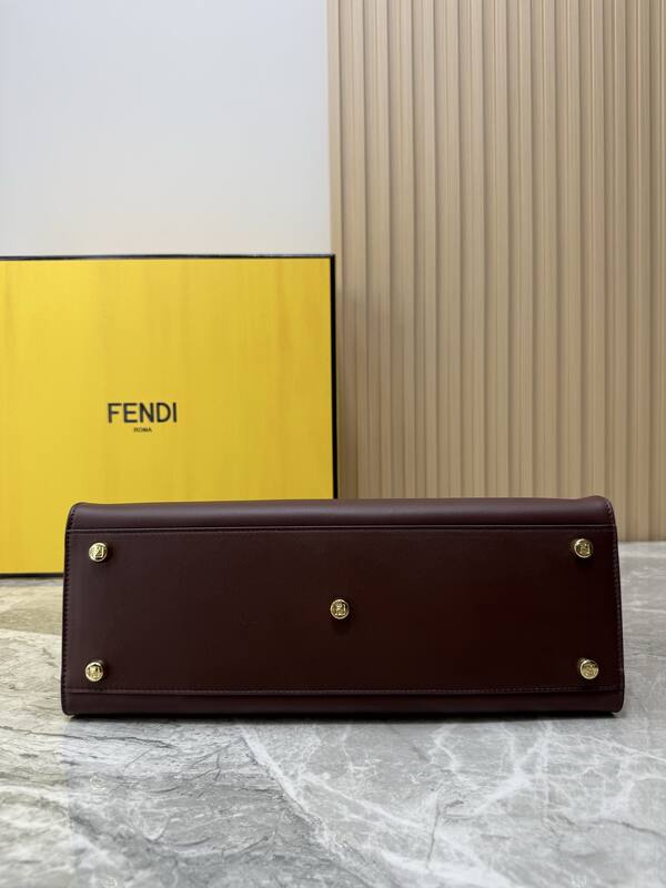 Fendi shoulder bag — 1:1 Replica