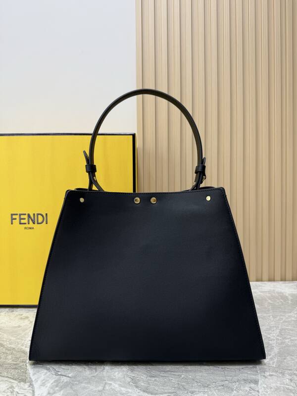 Fendi shoulder bag — Top Quality Replica