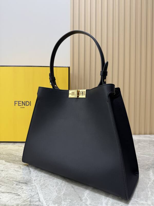 Fendi shoulder bag — Top Quality Replica