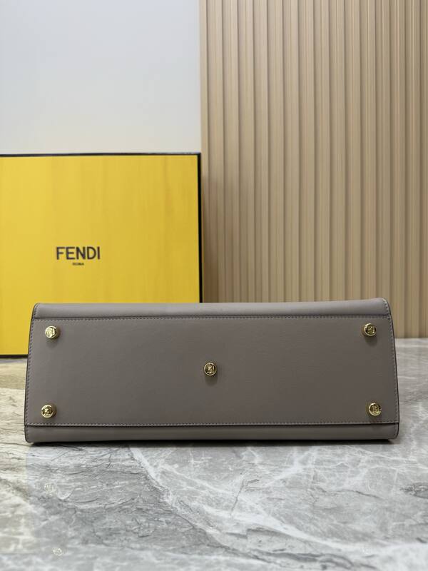 Fendi shoulder bag — 1:1 Replica