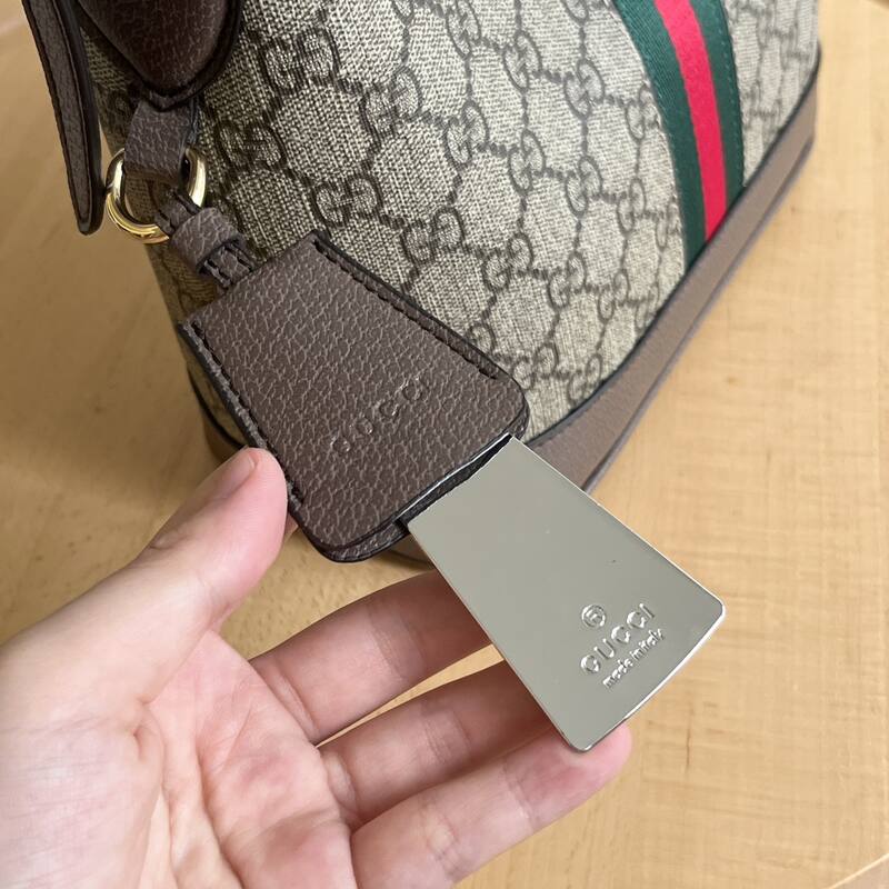 Gucci GG Supreme canvas with brown trim 23 21 shoulder — Top Quality Replica