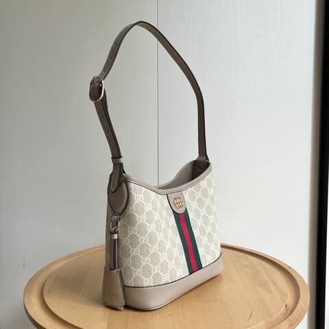 Gucci 781402 Beige GG Supreme canvas with taupe leather and green-red stripe 23 21 12cm shoulder AAA Quality Replica