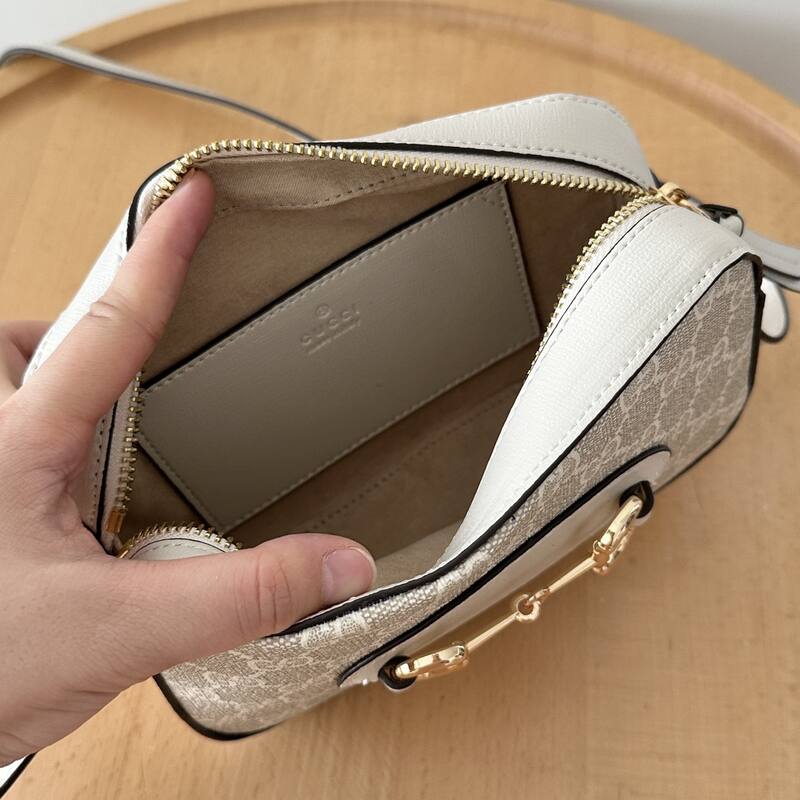 Gucci Beige GG Supreme 20 13 crossbody — Top Quality Replica