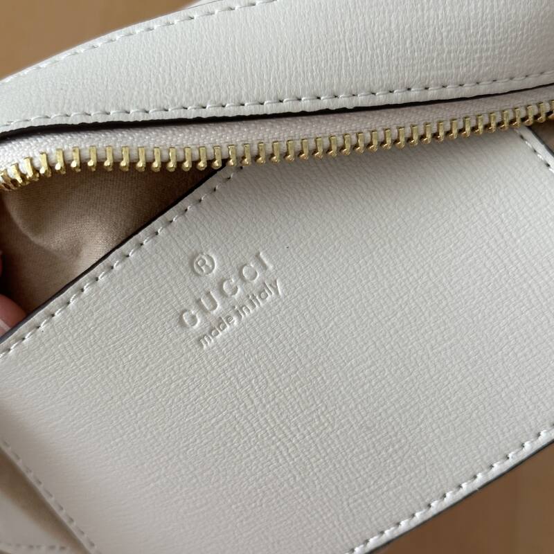 Gucci Beige GG Supreme 20 13 crossbody — Top Quality Replica