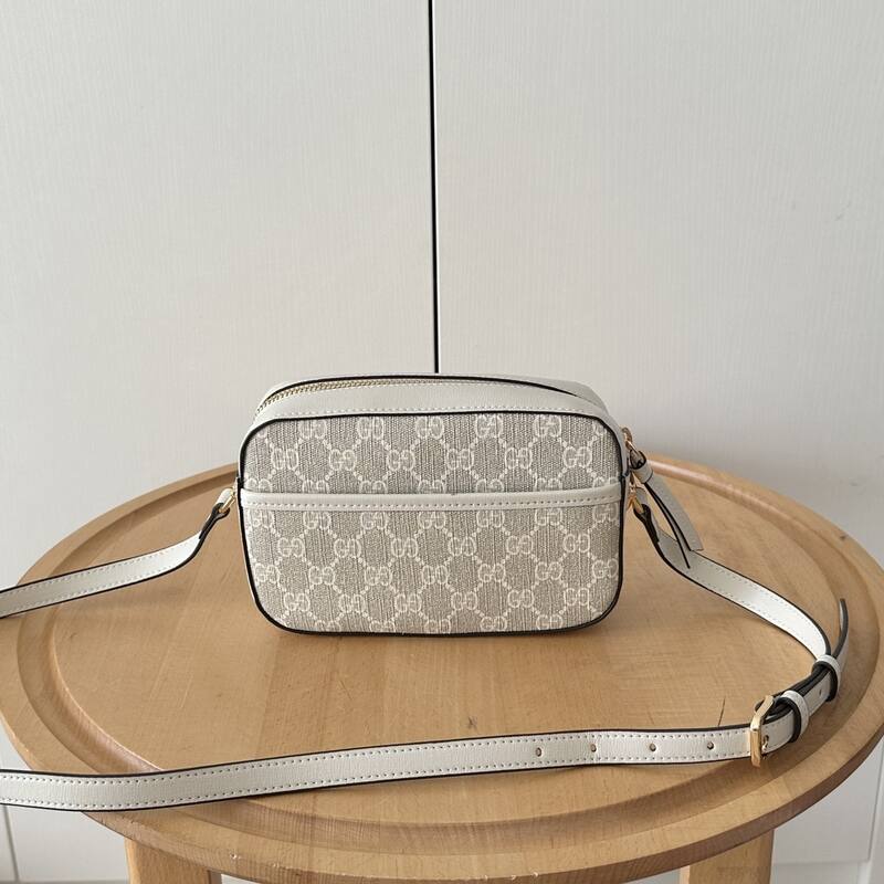 Gucci Beige GG Supreme 20 13 crossbody — Top Quality Replica