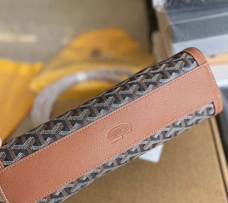Goyard Brown shoulder bag — AAA Quality Replica