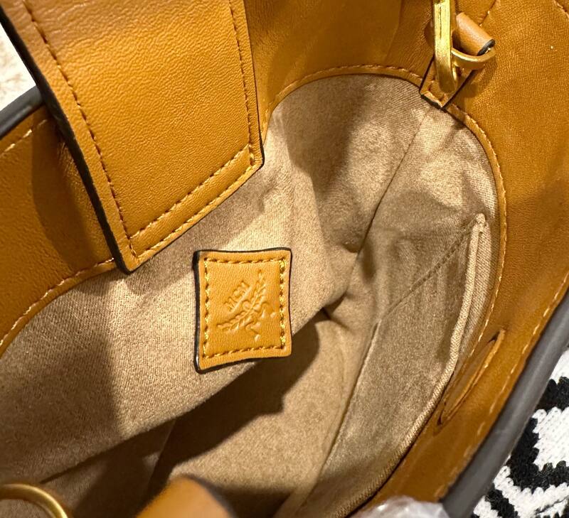 MCM Visetos shoulder bag — 1:1 Replica