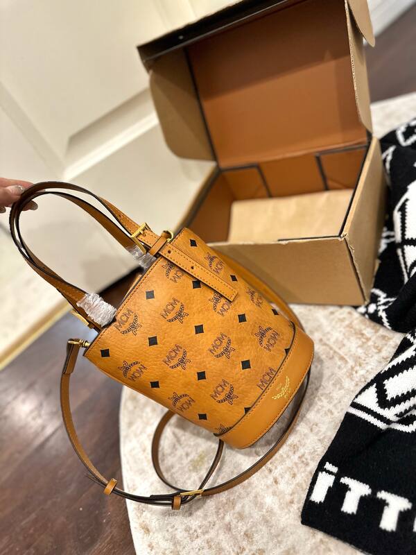 MCM Visetos shoulder bag — 1:1 Replica