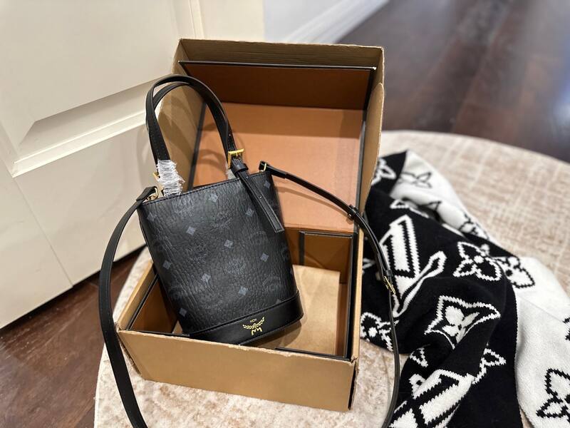 MCM Visetos shoulder bag — 1:1 Replica