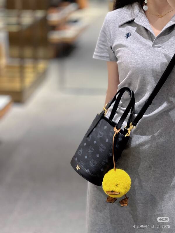 MCM Visetos shoulder bag — Premium Replica