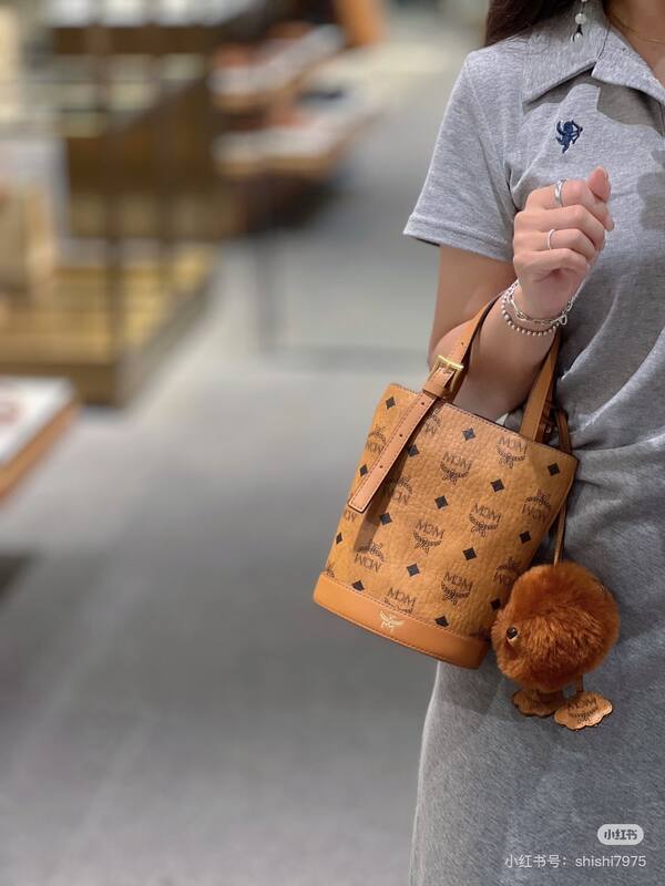MCM Visetos shoulder bag — Premium Replica