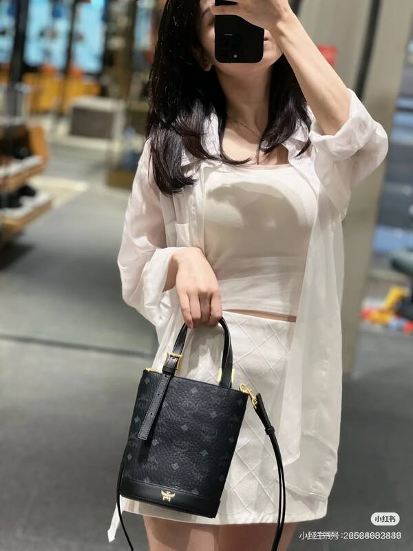 MCM Visetos shoulder bag — Premium Replica