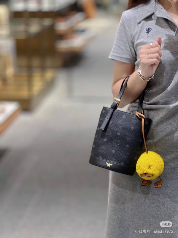 MCM Visetos shoulder bag — Premium Replica