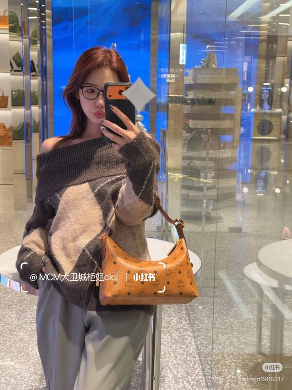 MCM Visetos 25x18x10cm shoulder bag — AAA Quality Replica