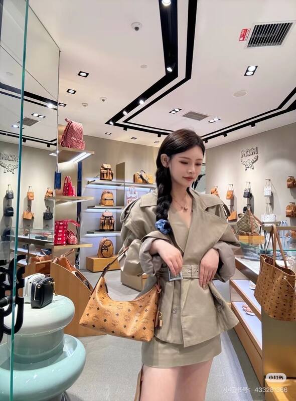 MCM Visetos 25x18x10cm shoulder bag — AAA Quality Replica