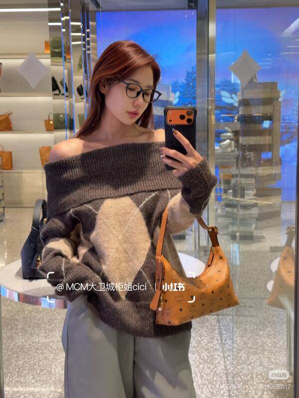 MCM Visetos 25x18x10cm shoulder bag — AAA Quality Replica
