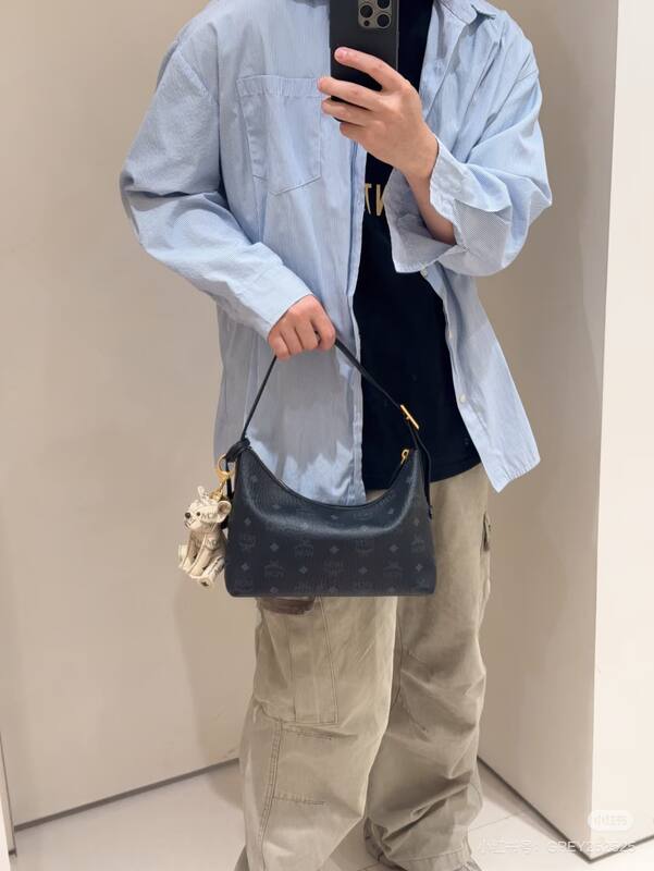 MCM Visetos shoulder bag — Premium Replica
