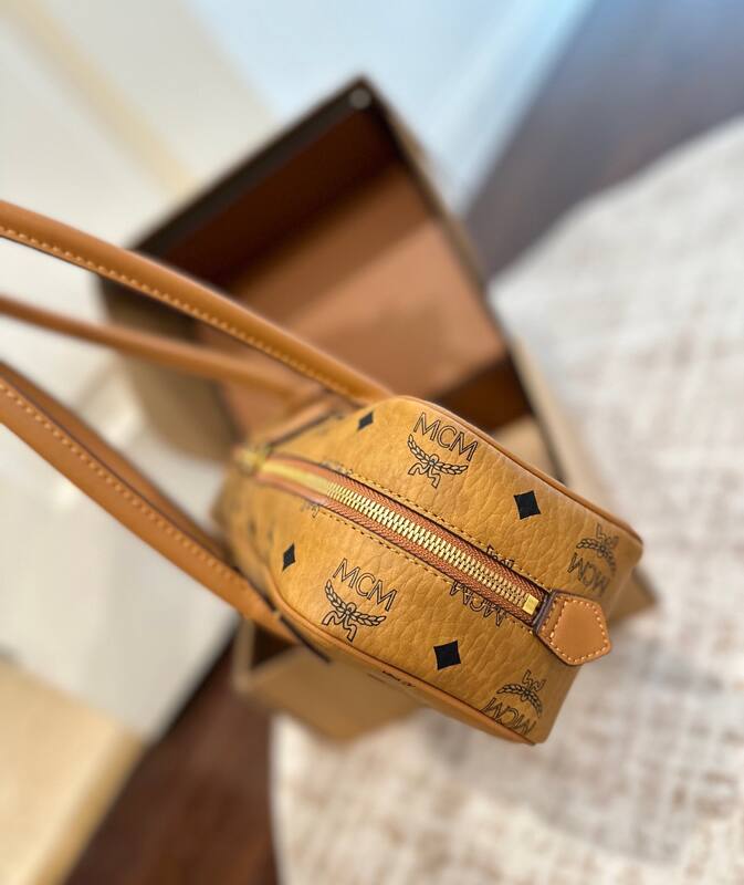 MCM Monogram 25x18x10cm shoulder bag — 1:1 Replica