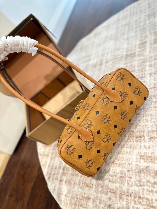 MCM Monogram 25x18x10cm shoulder bag — 1:1 Replica
