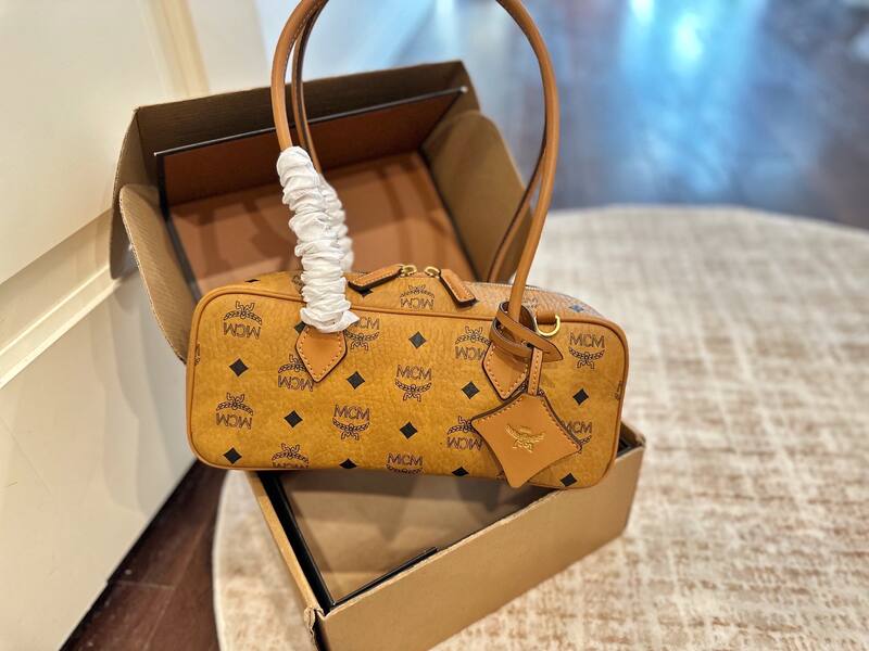 MCM Monogram 25x18x10cm shoulder bag — 1:1 Replica