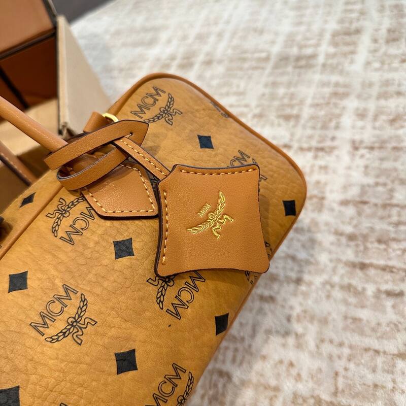 MCM Monogram 25x18x10cm shoulder bag — 1:1 Replica
