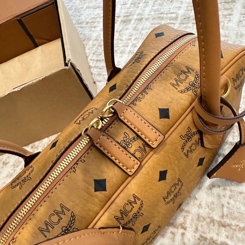 MCM Monogram 25x18x10cm shoulder bag — 1:1 Replica