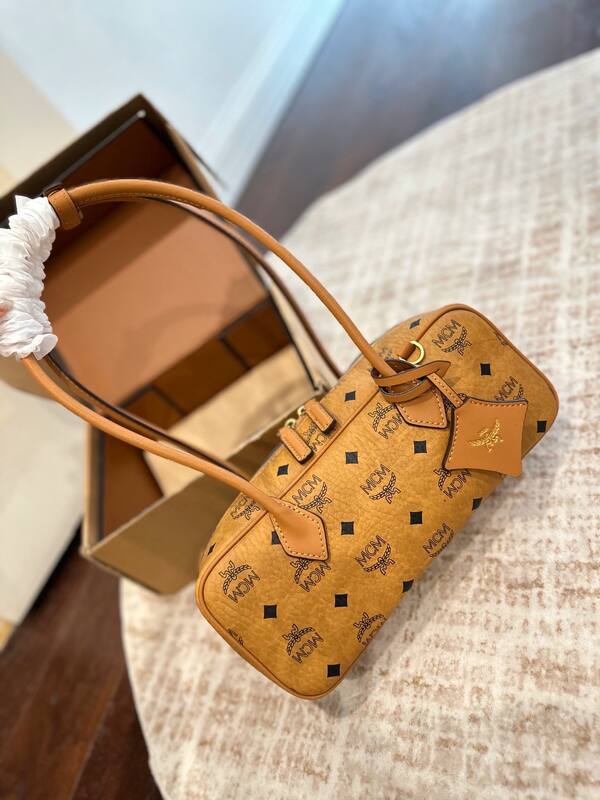 MCM Monogram 25x18x10cm shoulder bag — 1:1 Replica