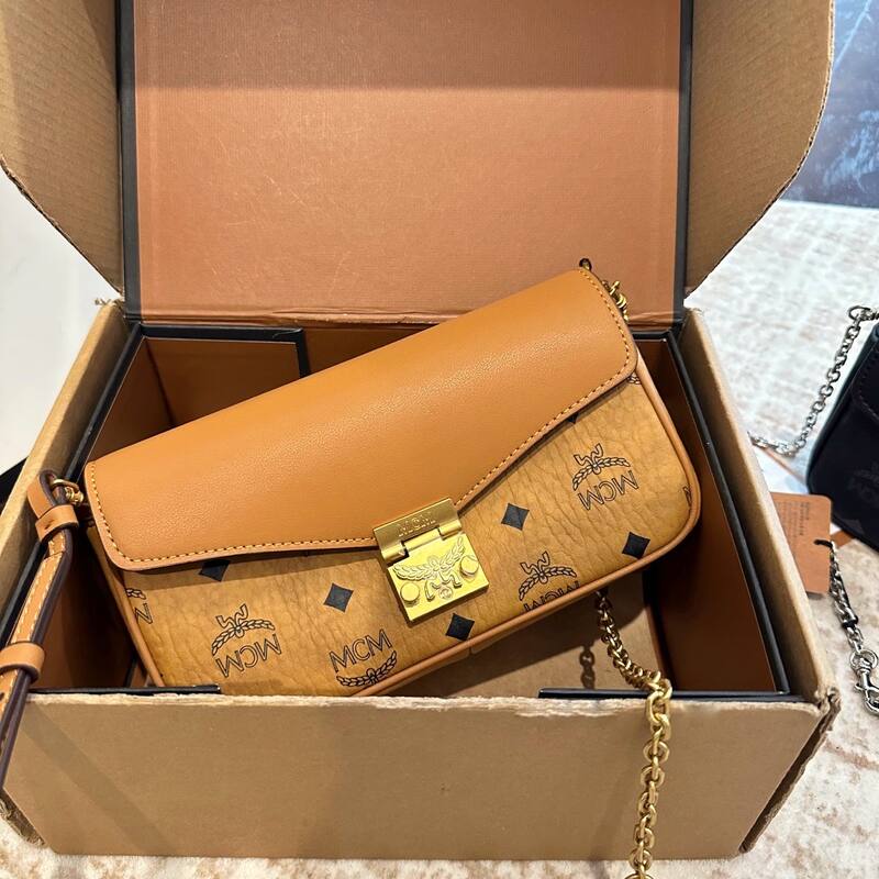 MCM Monogram 25x18x10cm shoulder bag — Top Quality Replica