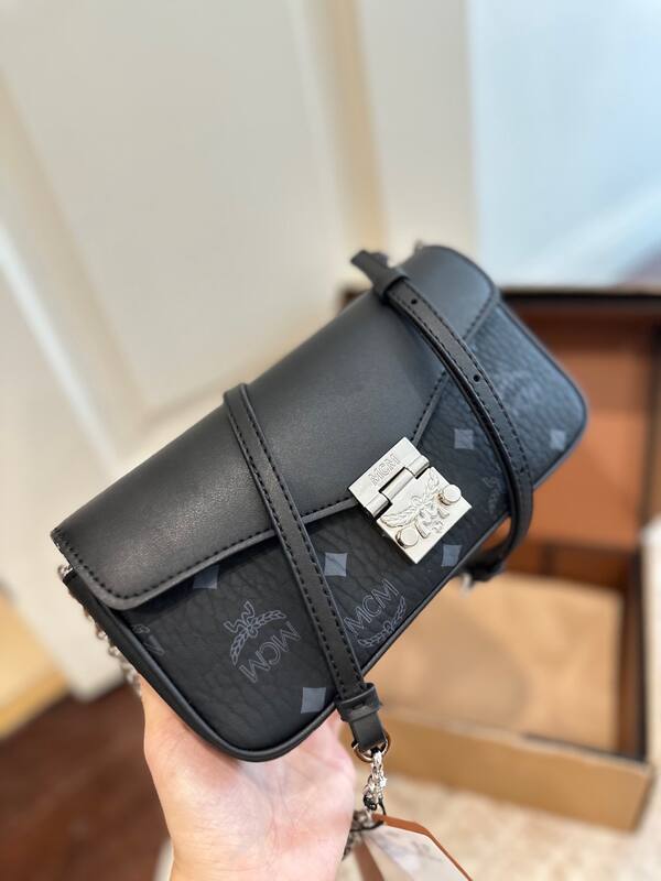 MCM Monogram 25x18x10cm shoulder bag — AAA Quality Replica