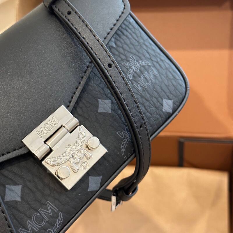 MCM Monogram 25x18x10cm shoulder bag — AAA Quality Replica