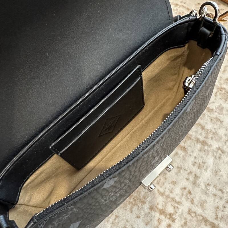 MCM Monogram 25x18x10cm shoulder bag — AAA Quality Replica
