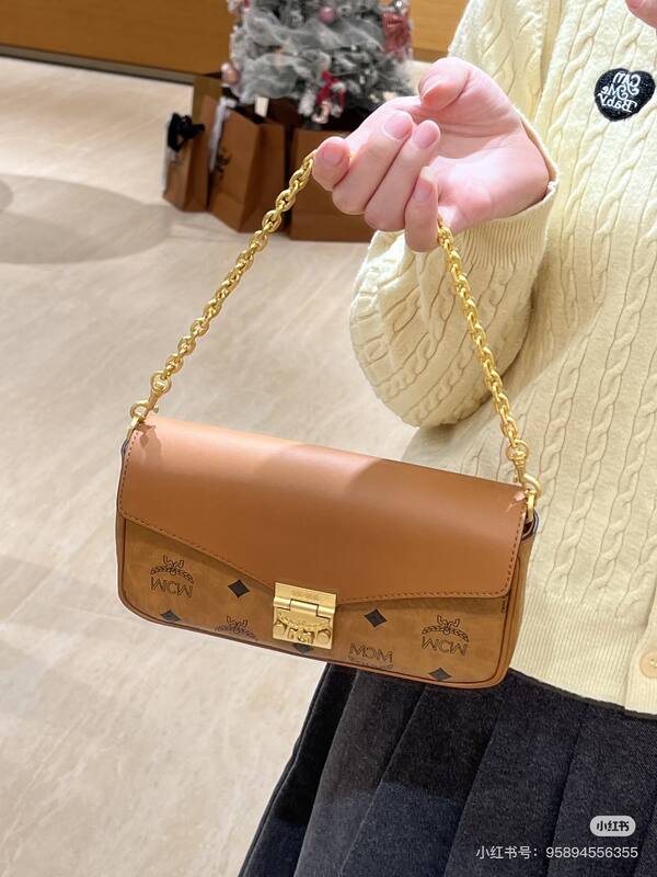 MCM Monogram 25x18x10cm shoulder bag — Premium Replica
