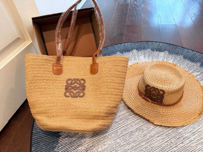 Loewe Beige shoulder bag — Top Quality Replica