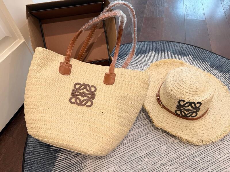 Loewe Beige shoulder bag — Top Quality Replica