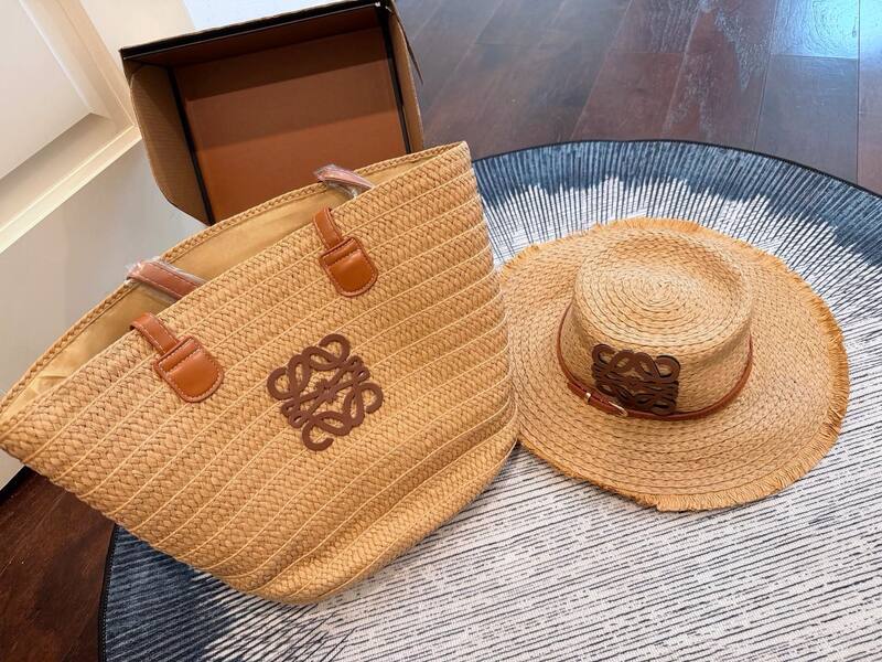 Loewe Beige shoulder bag — Top Quality Replica