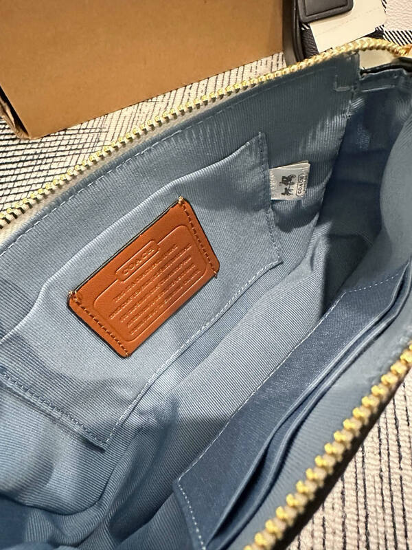 Coach Black shoulder bag — Top Quality Replica
