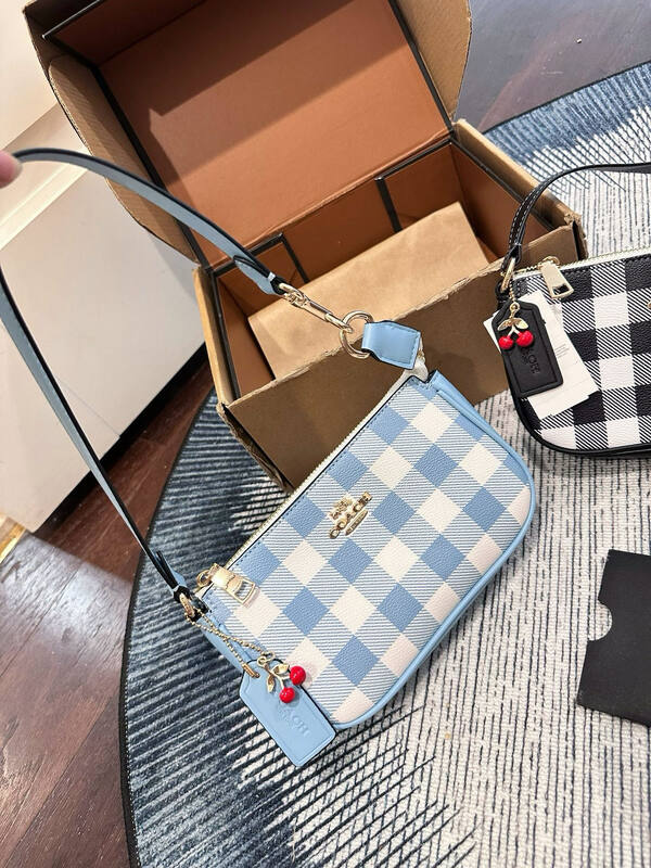 Coach Black shoulder bag — Top Quality Replica