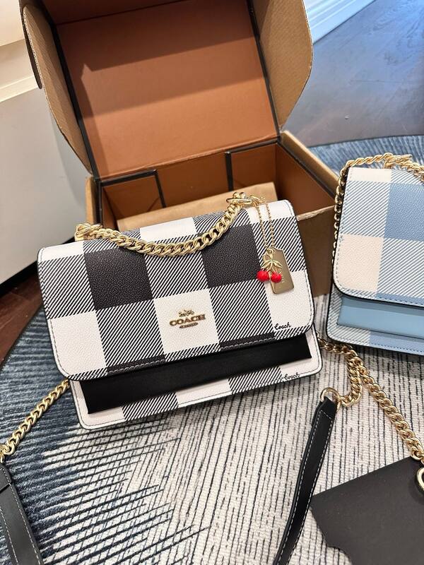 Coach White shoulder bag — 1:1 Replica