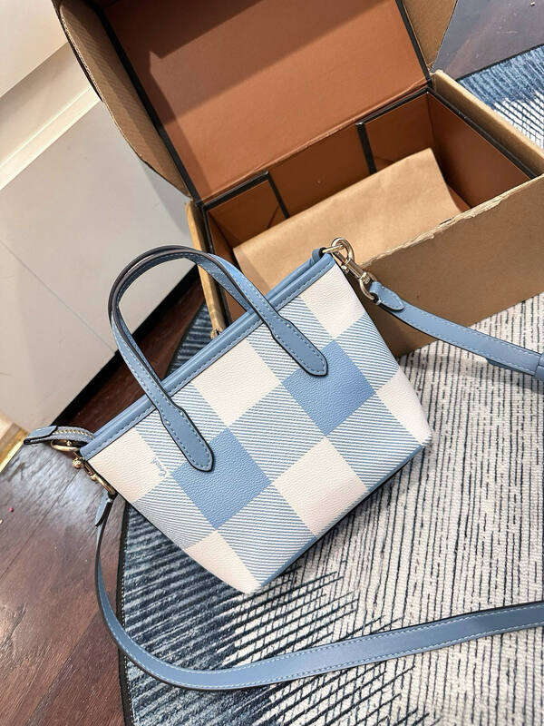 Coach White shoulder bag — Premium Replica