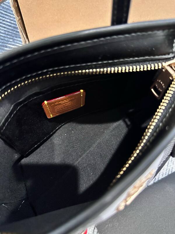 Coach White shoulder bag — Premium Replica