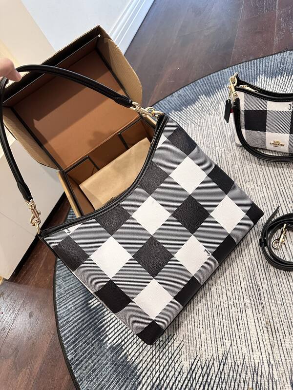 Coach Black shoulder bag — Top Quality Replica
