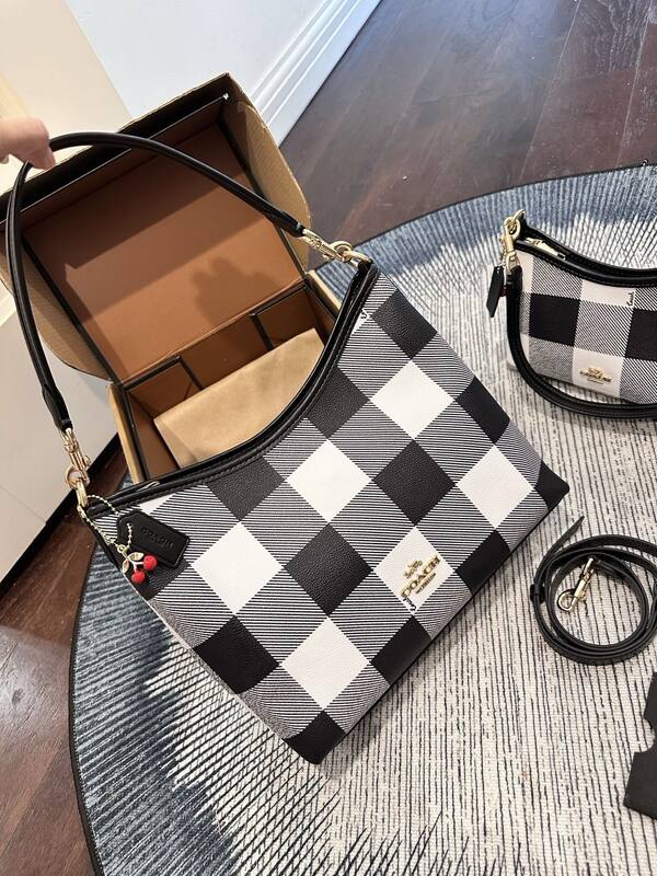 Coach Black shoulder bag — Top Quality Replica