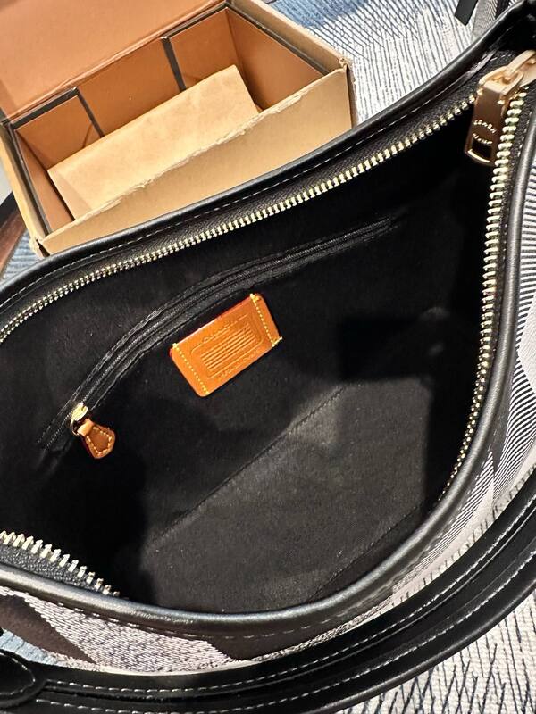 Coach Black shoulder bag — Top Quality Replica