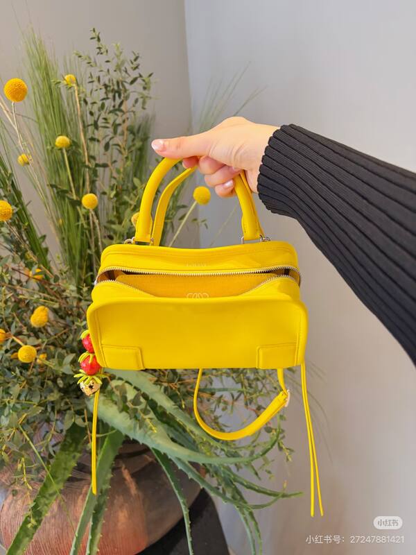 Loewe shoulder bag — AAA Quality Replica
