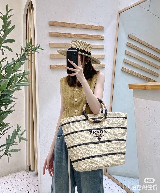Prada Black 40x30x16cm shoulder bag — 1:1 Replica