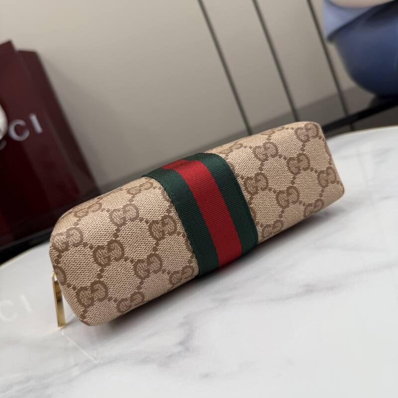 Gucci Beige GG Supreme with Web stripe travel — Premium Replica