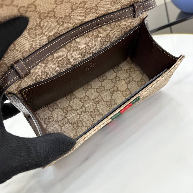 Gucci Beige GG Supreme canvas with green-red-green stripe crossbody — 1:1 Replica