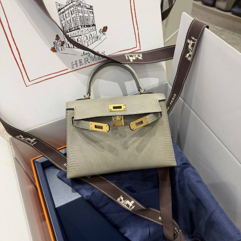Hermes Kelly 19 Pink lizard top handle — Premium Replica