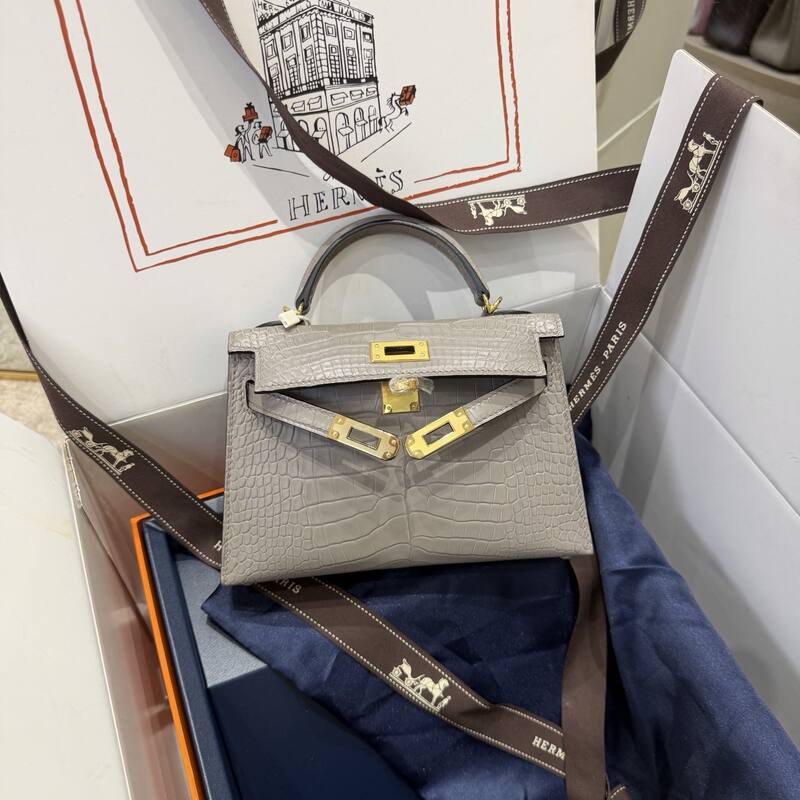 Hermes Kelly 19 Pink lizard top handle — Premium Replica
